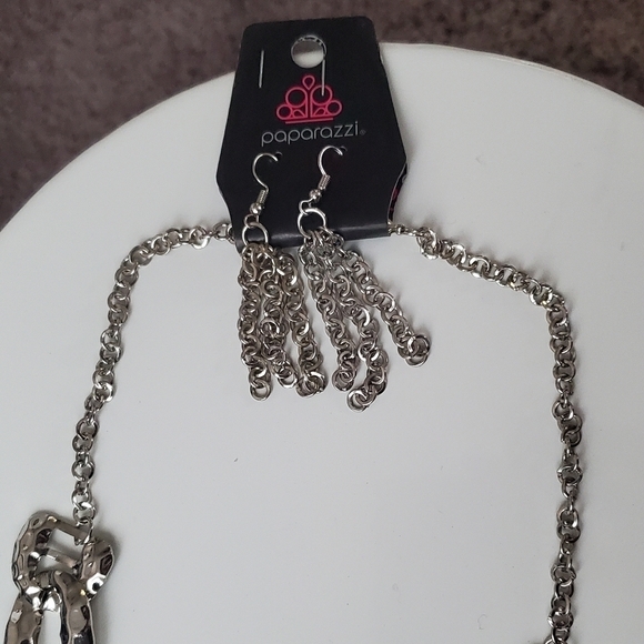 Silver Chain Necklace Set. 🌴 - Picture 4 of 5